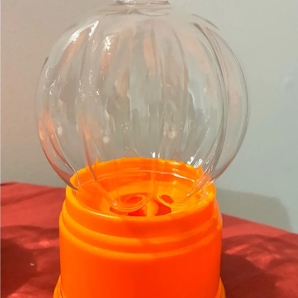 NIB Halloween Pumpkin Candy Dispenser Party Favor Kit (12 Pack)